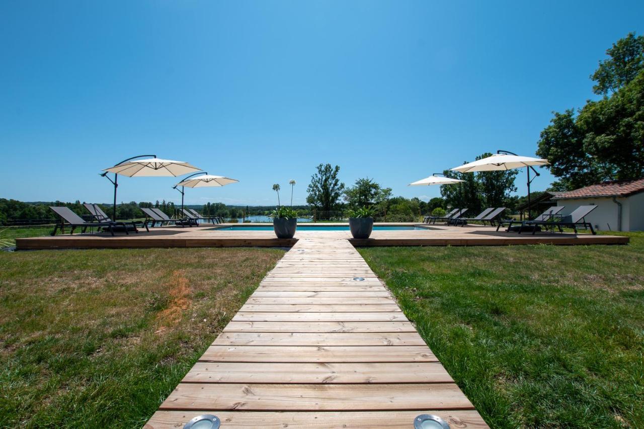 La Villa Face Au Lac Saramon Exteriér fotografie